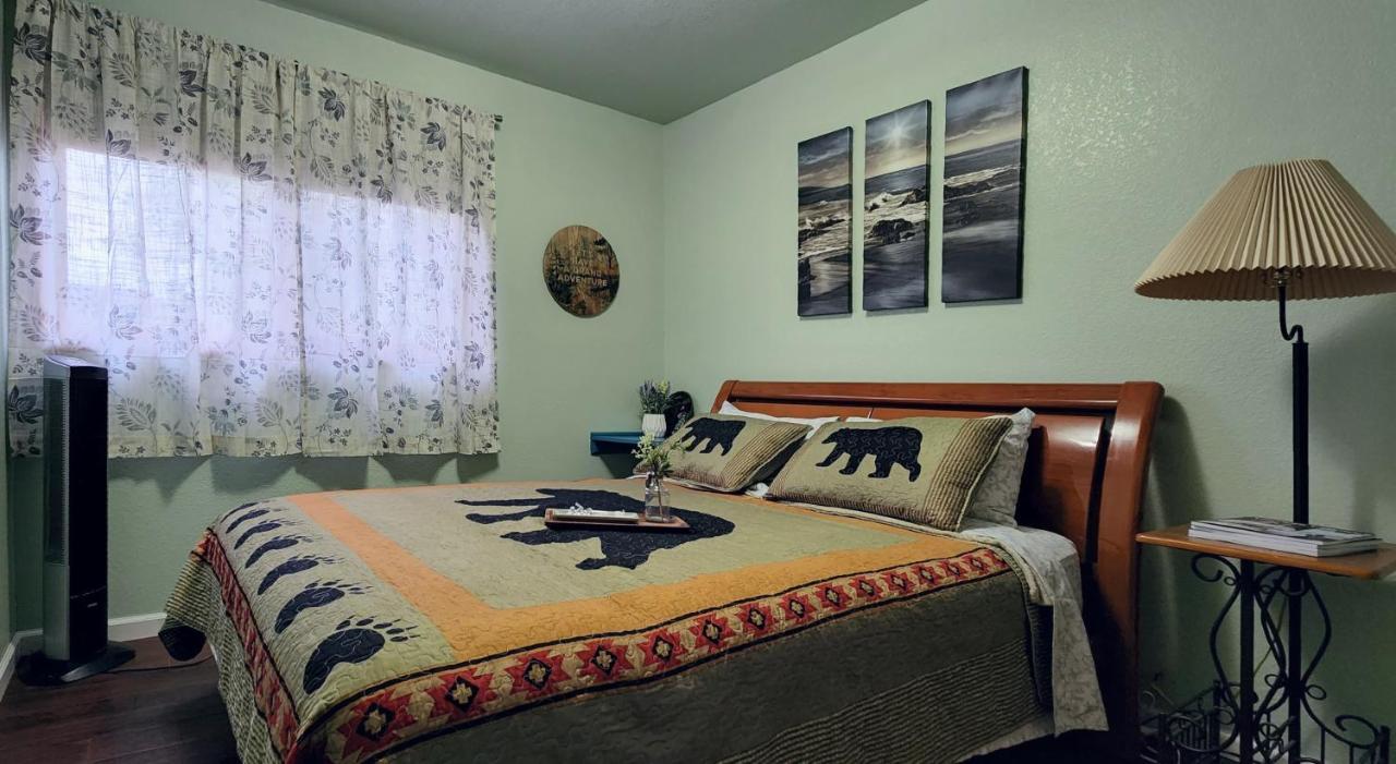 Trinity Escapes - Two Bedroom Two Bathroom Full Apartment Near Airport アンカレッジ エクステリア 写真